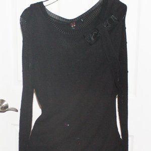 aVa black sweater